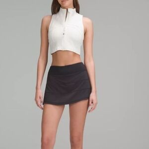 ISO lululemon Full Zip Crop Tank Luon  BLACK Size 4